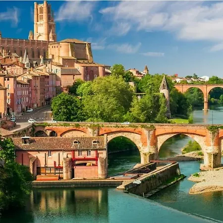 Vendégház Le Central - Chambre Privative Avec Salon Et Terrasse Privee Toulouse